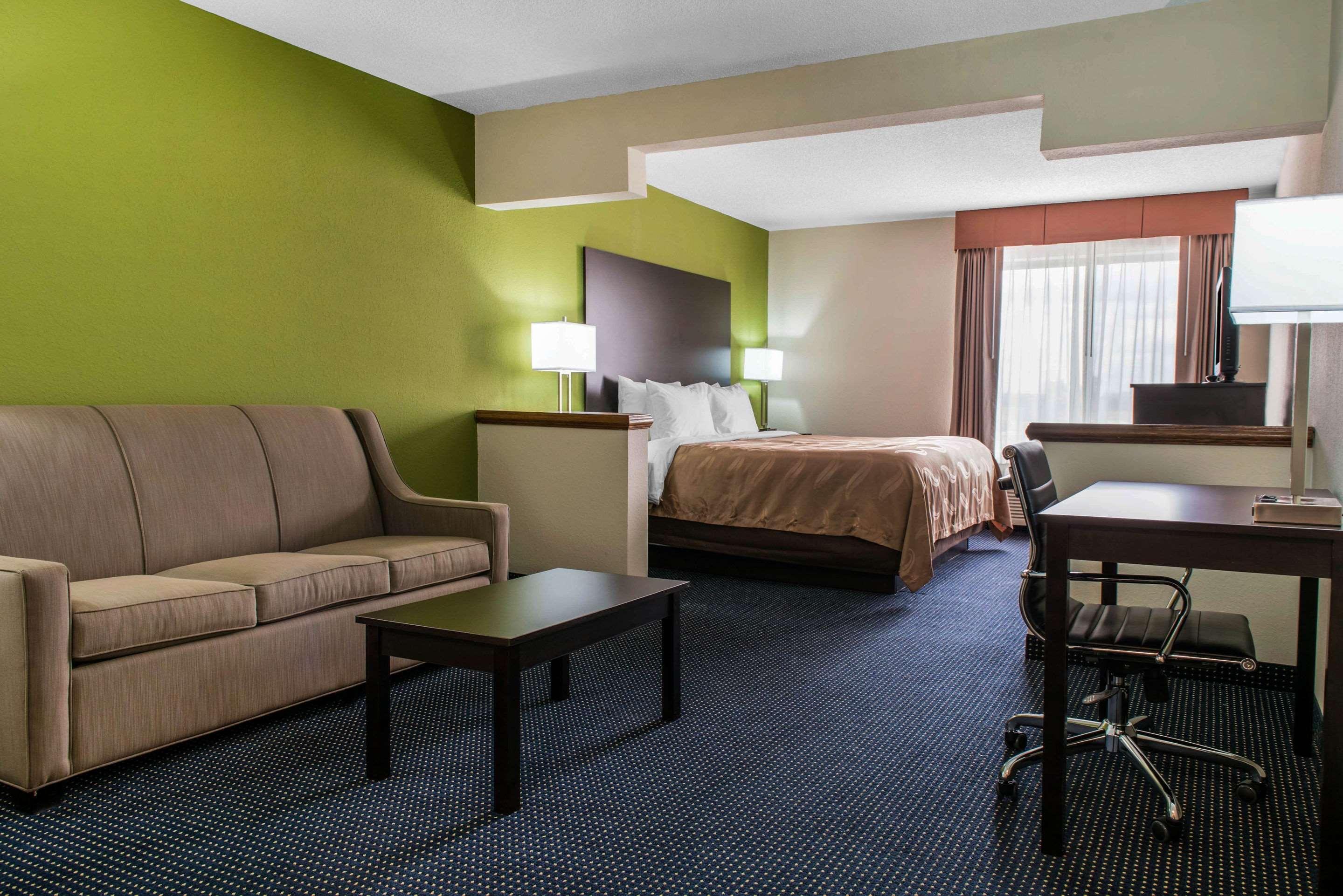 Quality Inn & Suites Anderson I-69 Kültér fotó