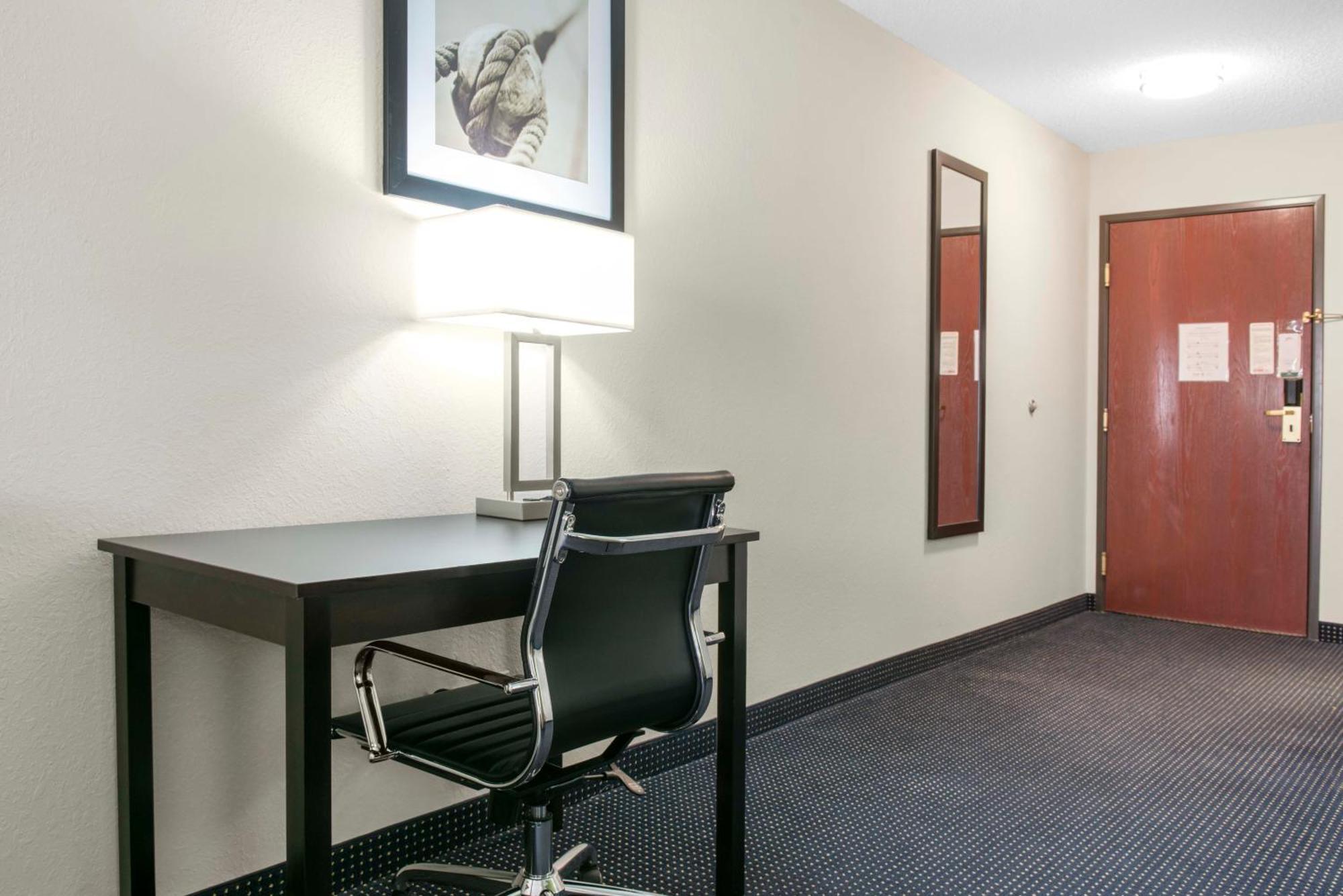 Quality Inn & Suites Anderson I-69 Kültér fotó