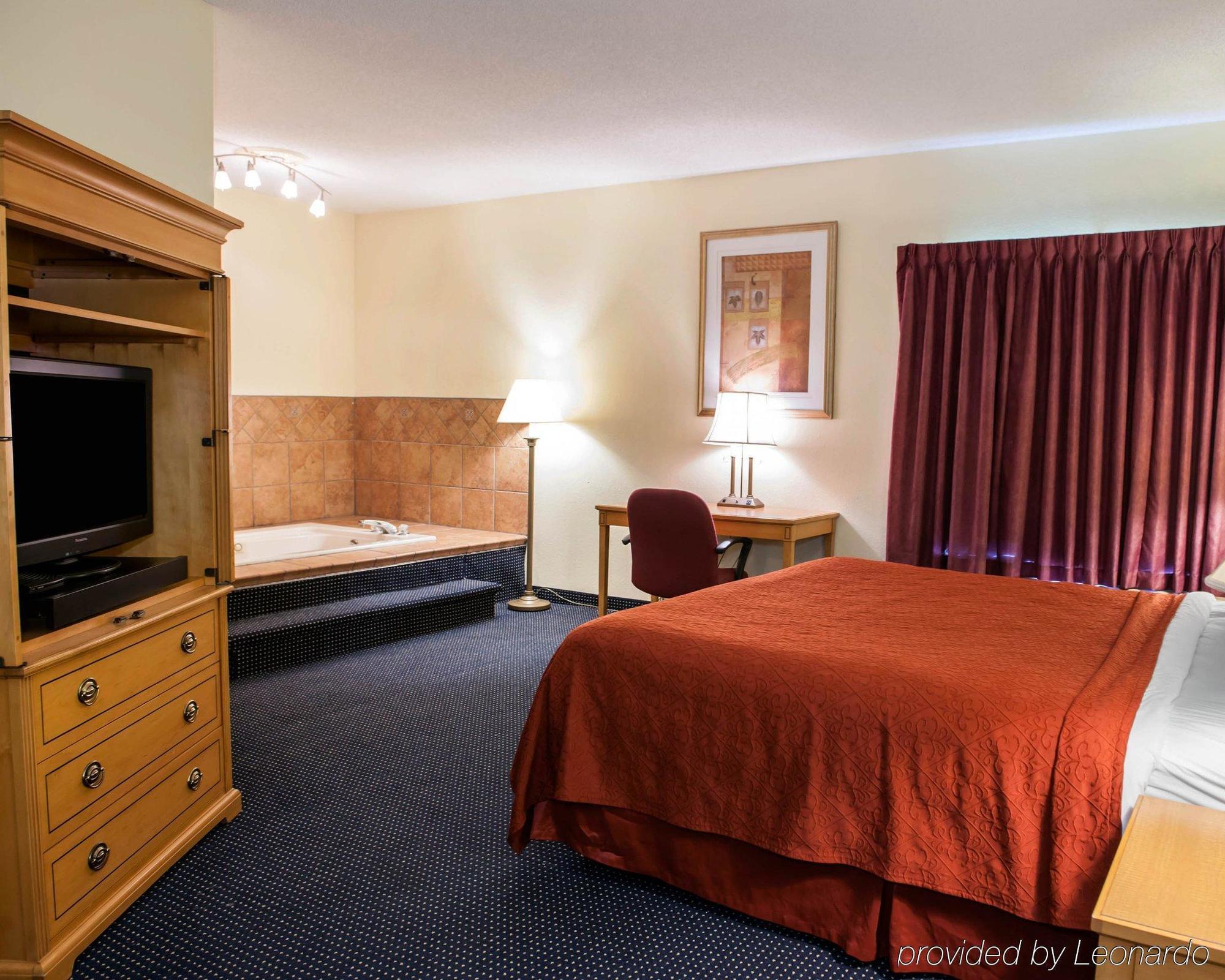 Quality Inn & Suites Anderson I-69 Kültér fotó