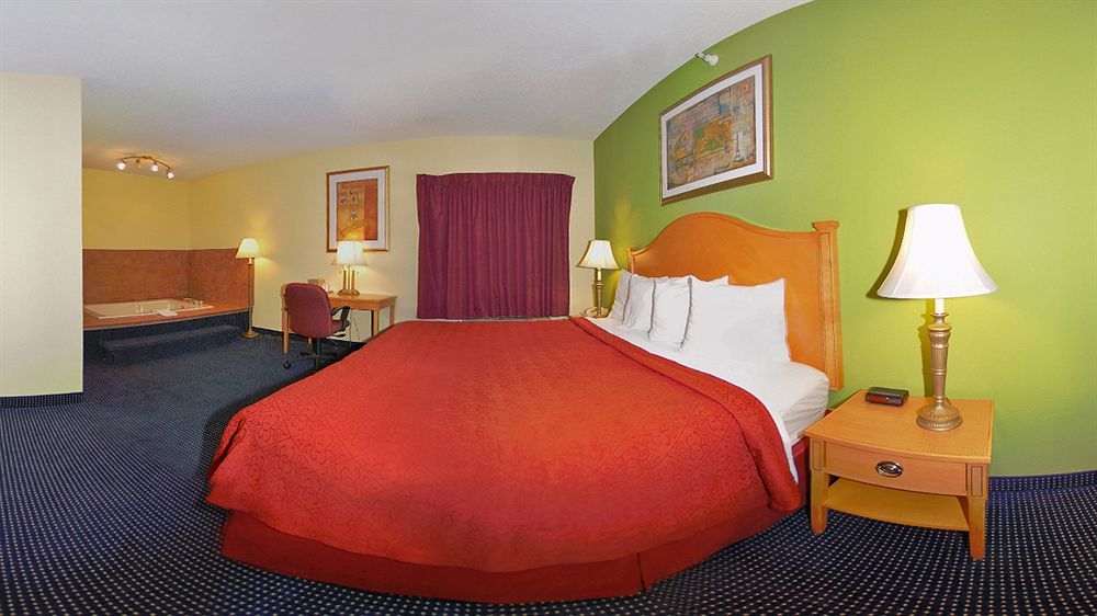 Quality Inn & Suites Anderson I-69 Kültér fotó